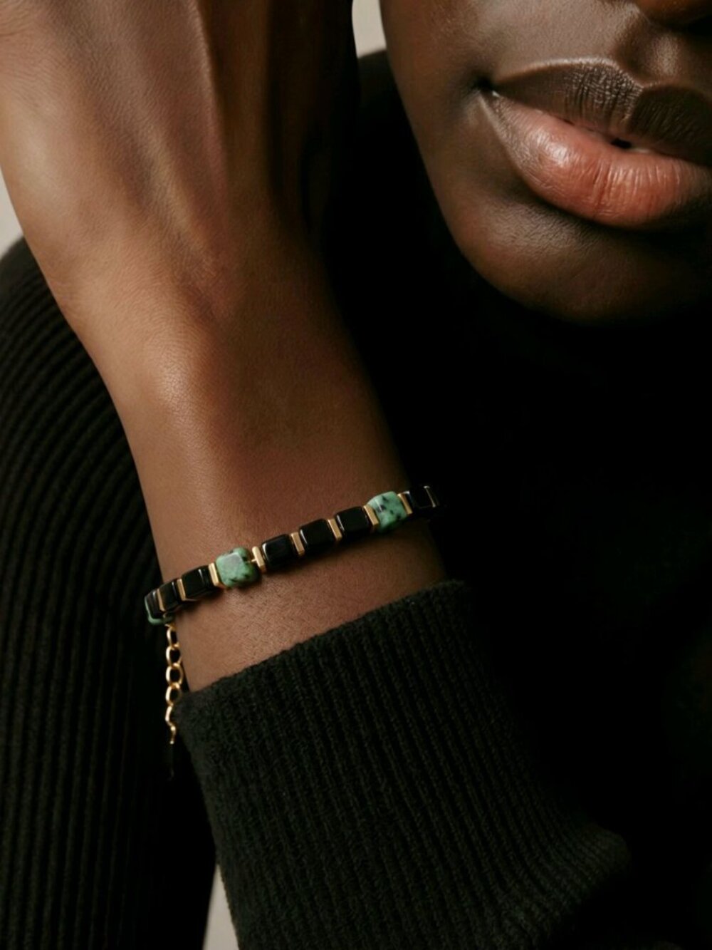 Handmade ✦ Black Onyx & Dragons Blood Stone Bracelet ✦ Gold Hematite Adjustable - Picture 4 of 11